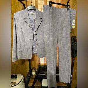 Size 18 2-piece purple suit NWT